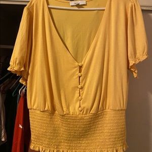 Yellow blouse/top from forever 21. Plus size 3x!